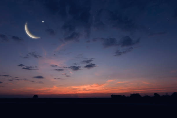The Crescent Moon: Heartbeat of Muslim Life and the Islamic Calendar